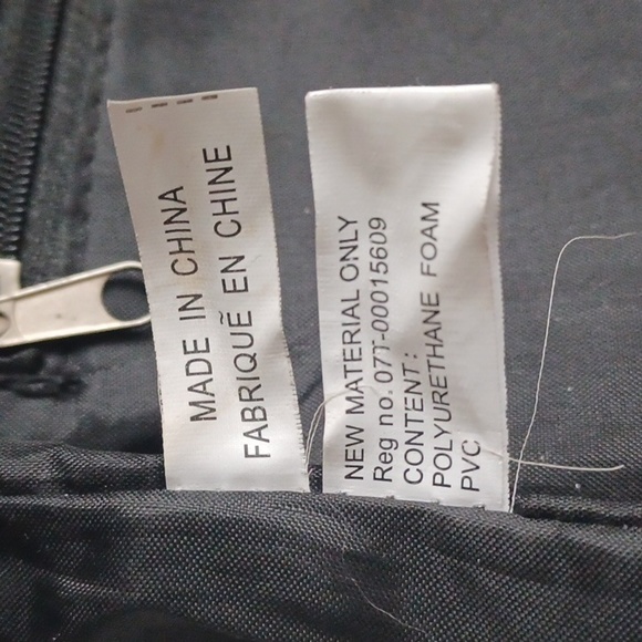 4/$30 Black Crossbody Purse - Medium Size - Picture 8 of 10